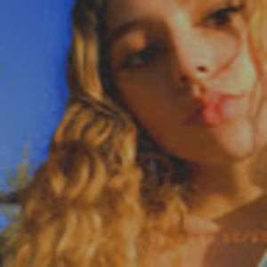 Meet your Posher, Lexi